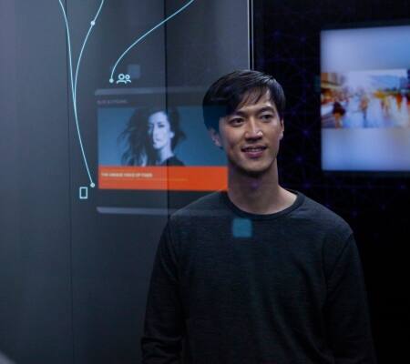 Informați și amuzați cu soluțiile KONE Infotainment